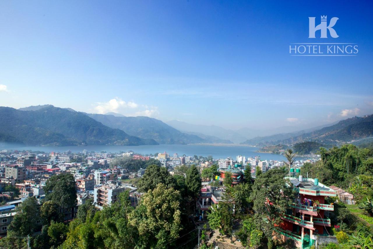 Hotel Kings Pokhara Esterno foto